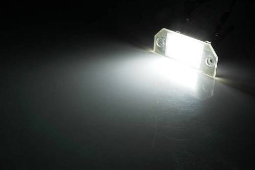 PZD0050 Lampki podświetlenia tablicy rejestracyjnej LED FORD MONDEO MK III 2000-2007 